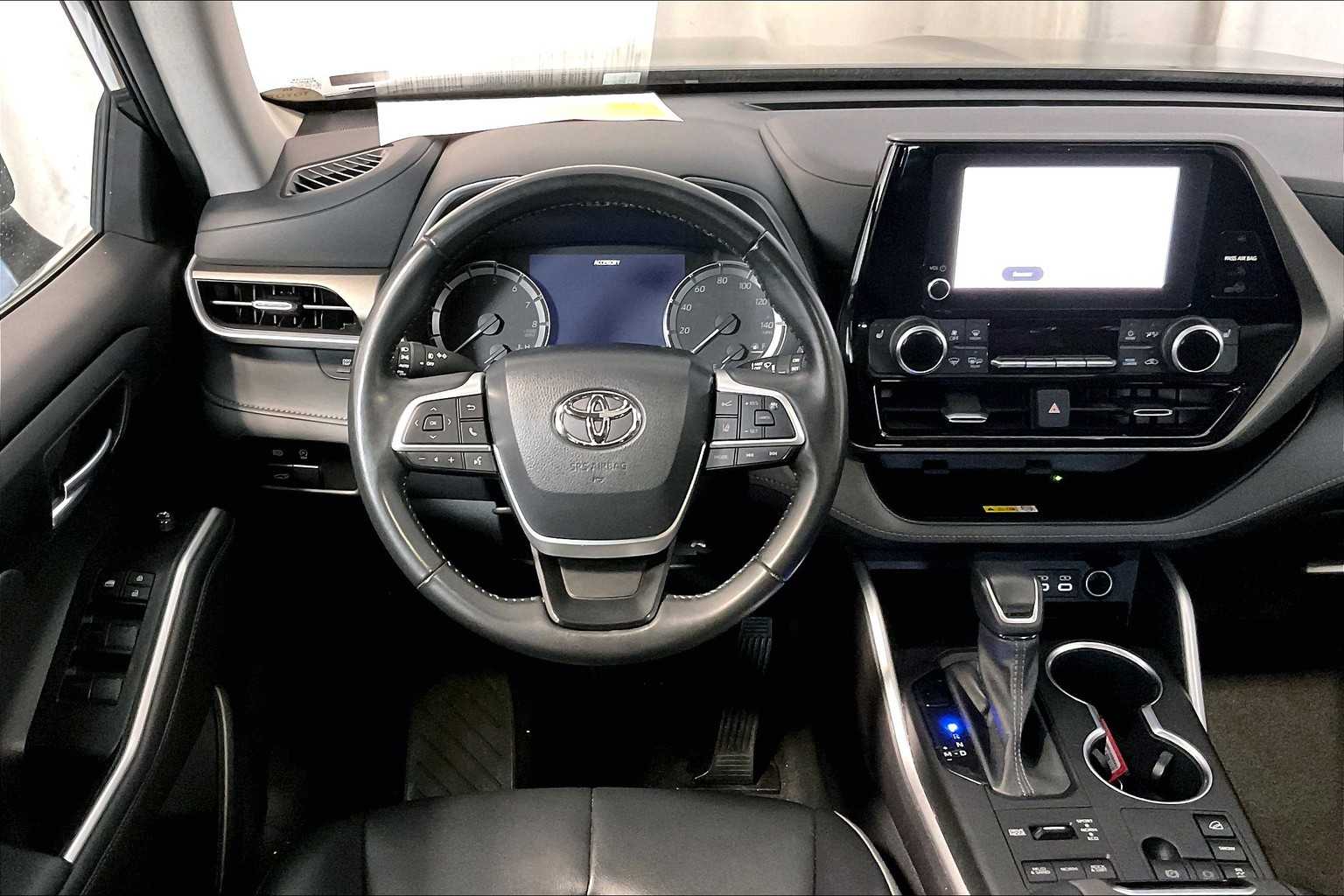 2023 Toyota Highlander XLE - Photo 18