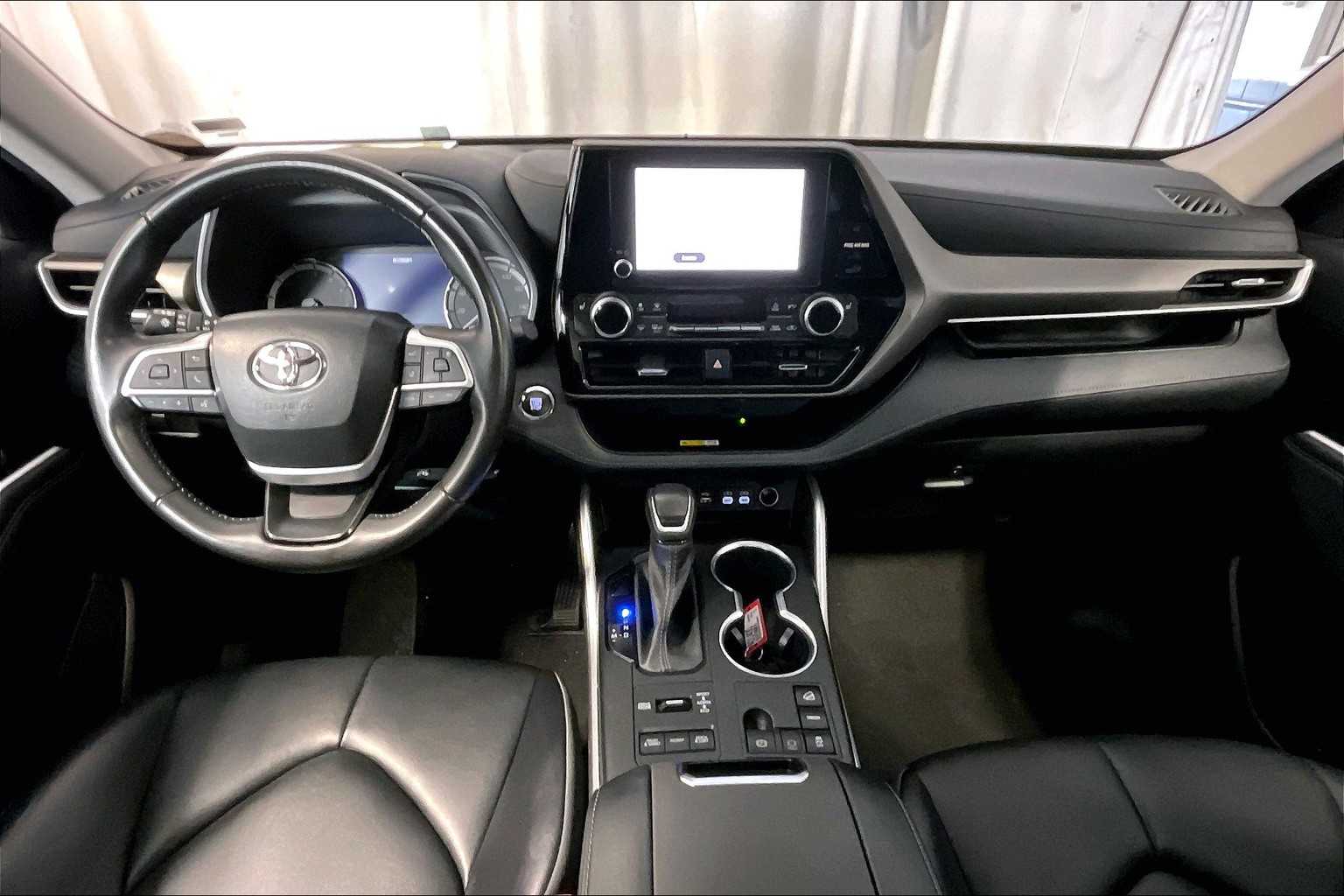 2023 Toyota Highlander XLE - Photo 22