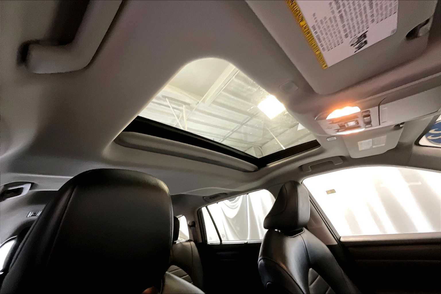 2023 Toyota Highlander XLE - Photo 23