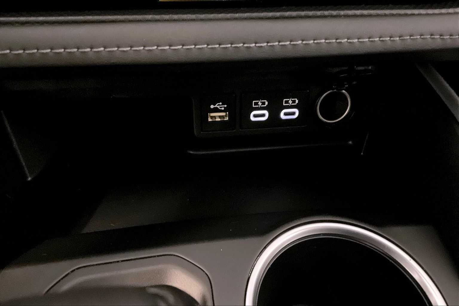 2023 Toyota Highlander XLE - Photo 28