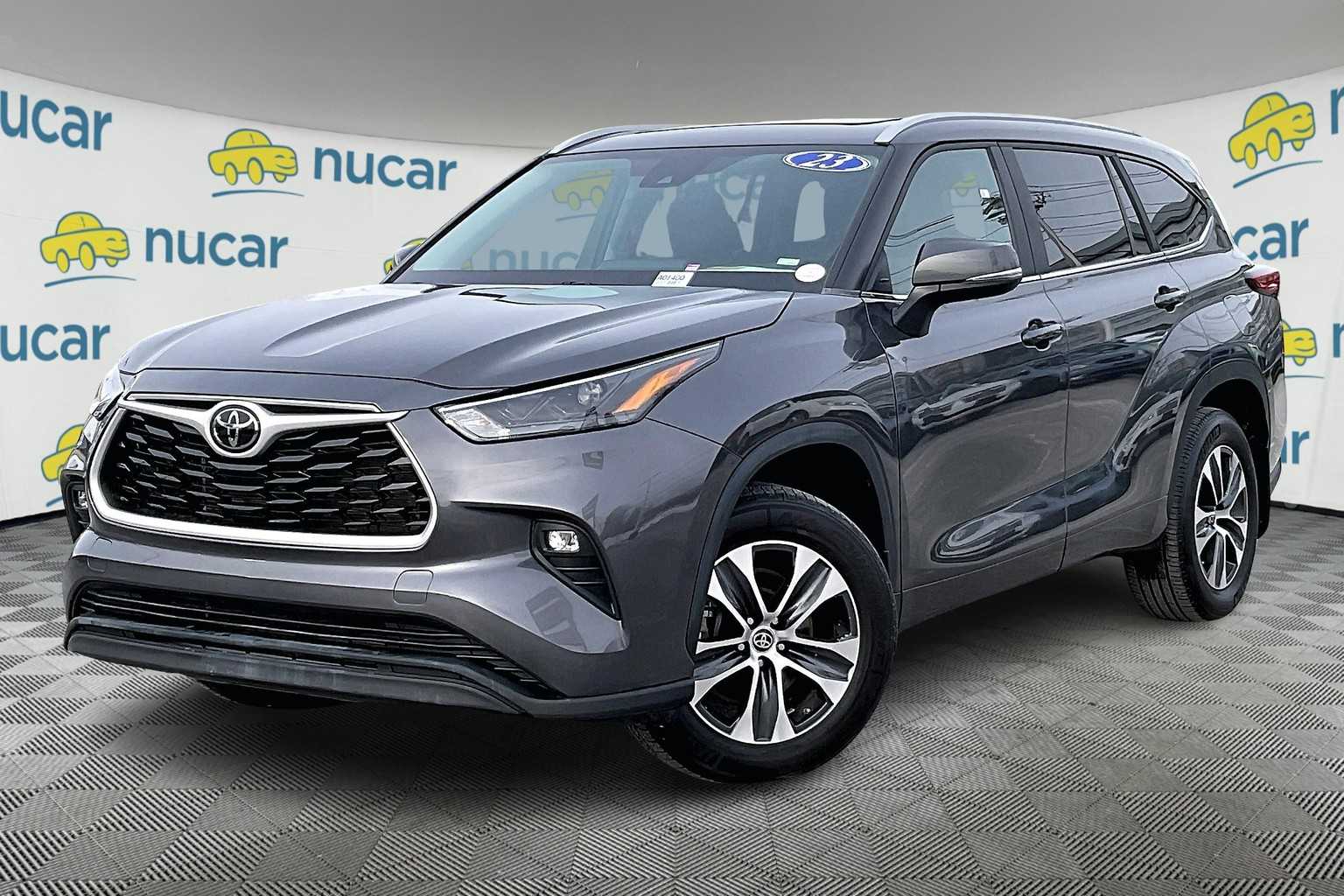 2023 Toyota Highlander XLE - Photo 3