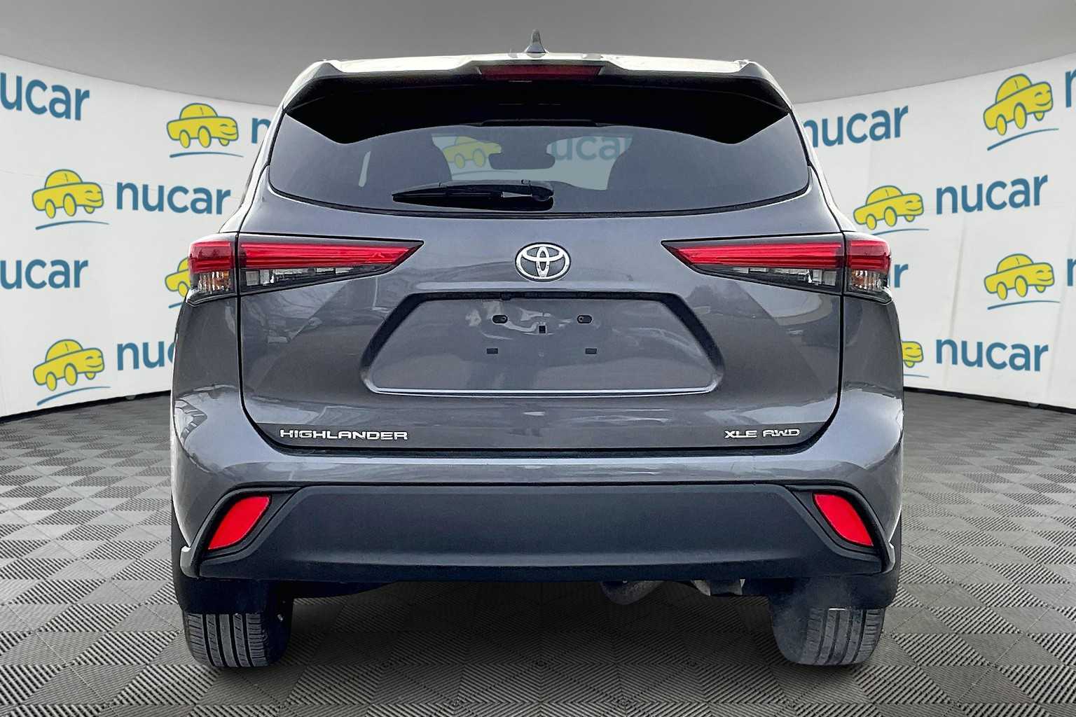 2023 Toyota Highlander XLE - Photo 5