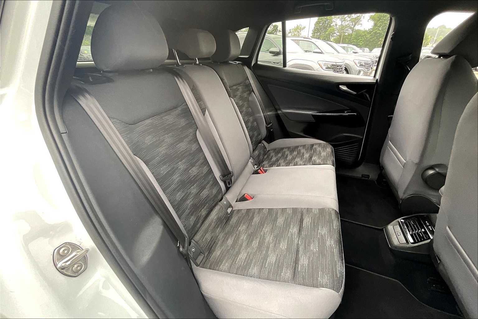 2021 Volkswagen ID.4 Pro - Photo 16