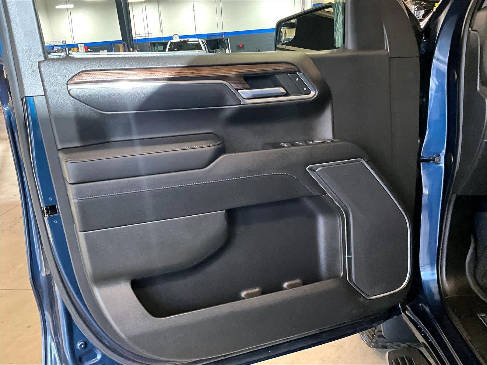 2022 Chevrolet Silverado 1500 LT Trail Boss - Photo 9