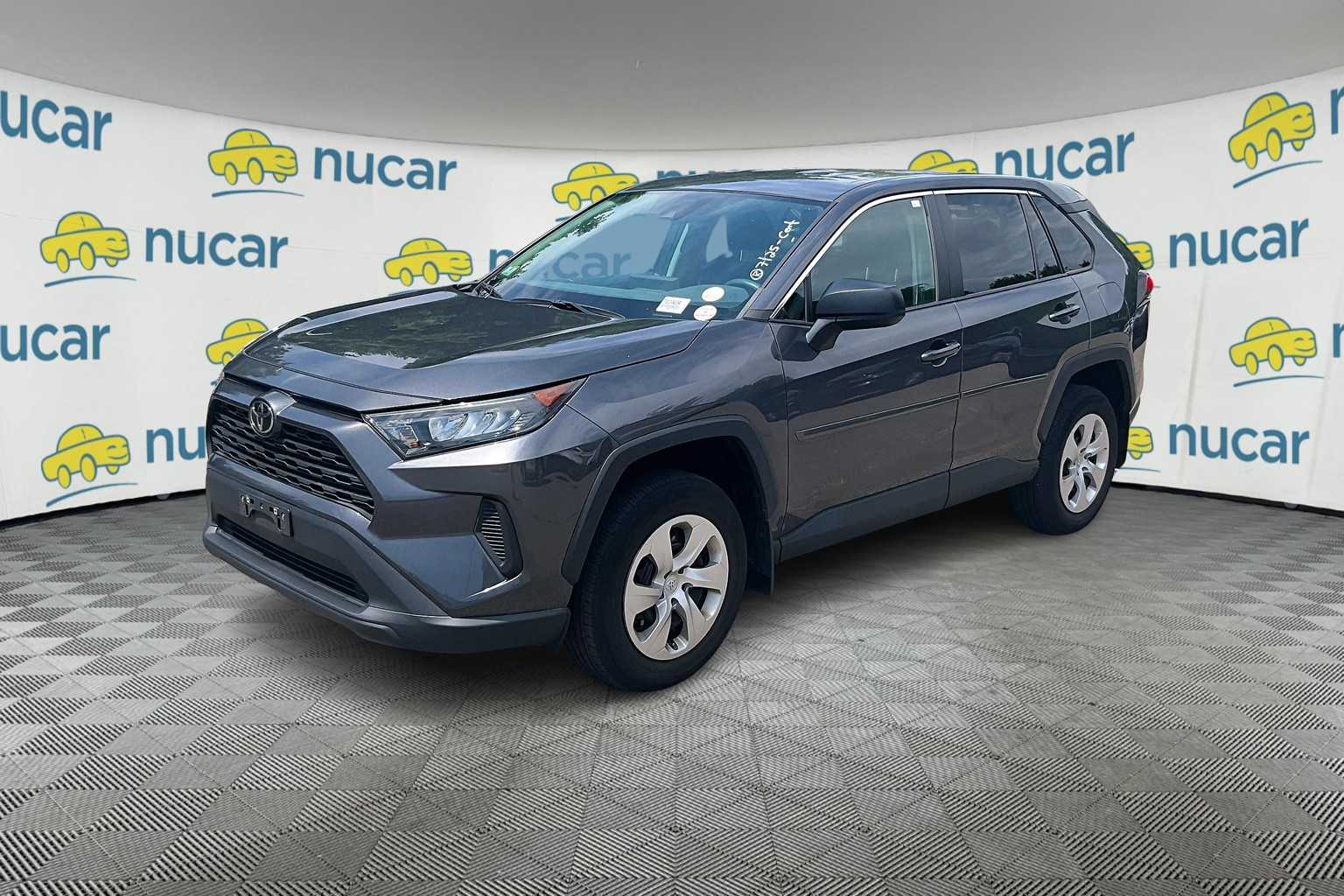 2022 Toyota RAV4 LE - Photo 2