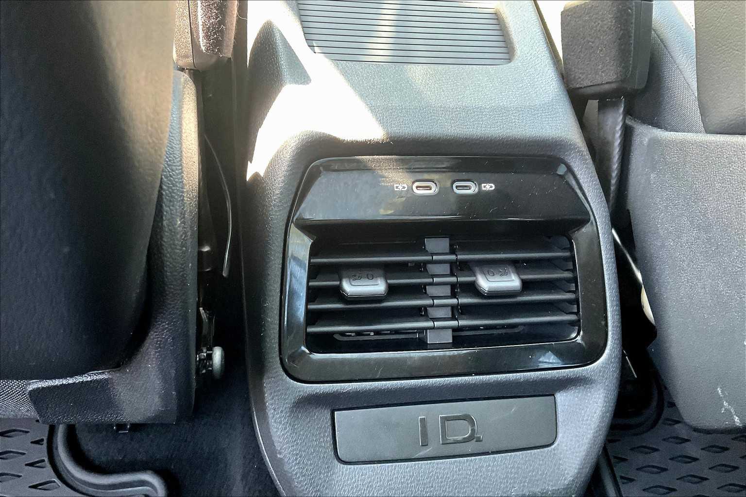 2021 Volkswagen ID.4 Pro S - Photo 27