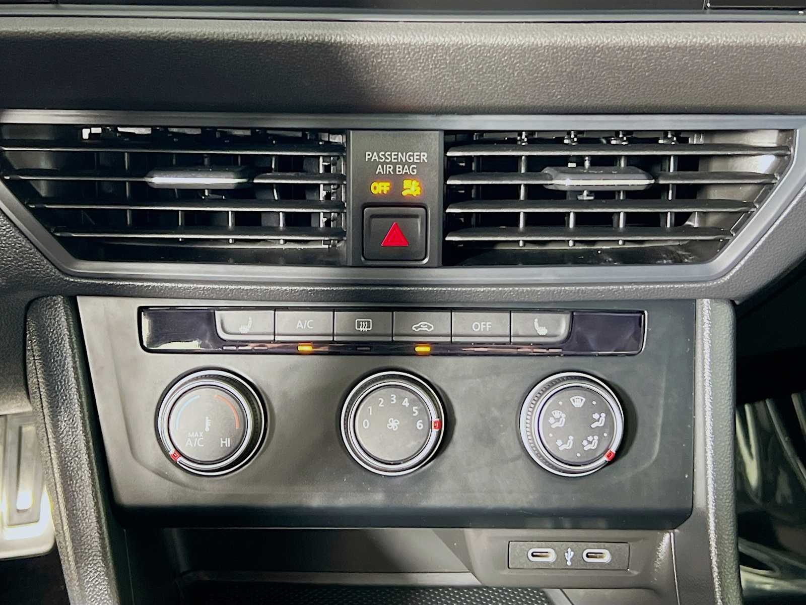 2024 Volkswagen Jetta Sport - Photo 15