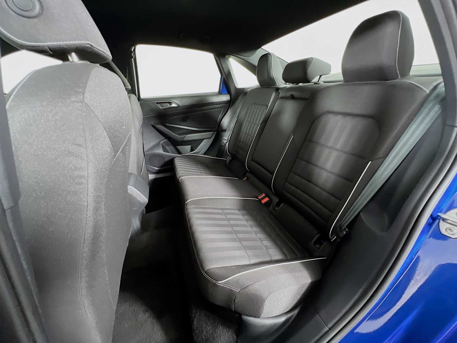 2024 Volkswagen Jetta Sport - Photo 24