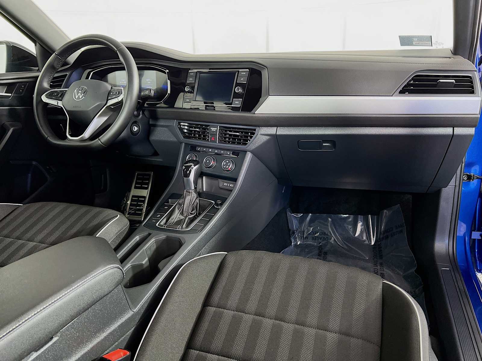 2024 Volkswagen Jetta Sport - Photo 28