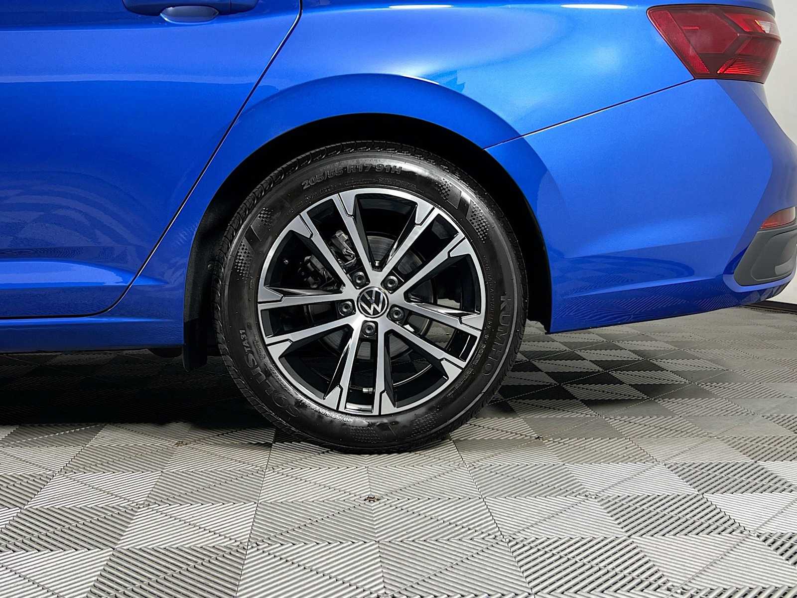 2024 Volkswagen Jetta Sport - Photo 30
