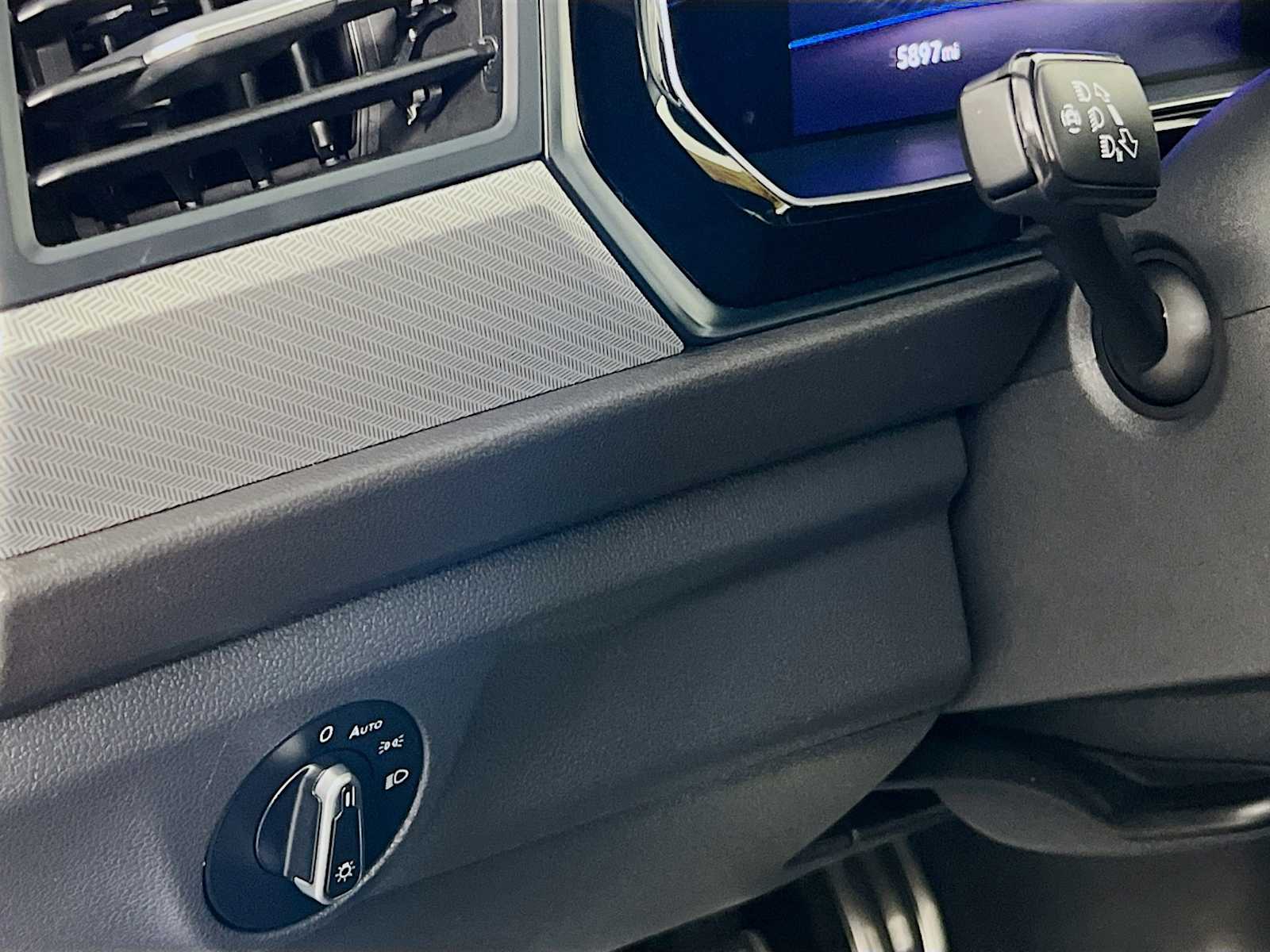 2024 Volkswagen Jetta Sport - Photo 10