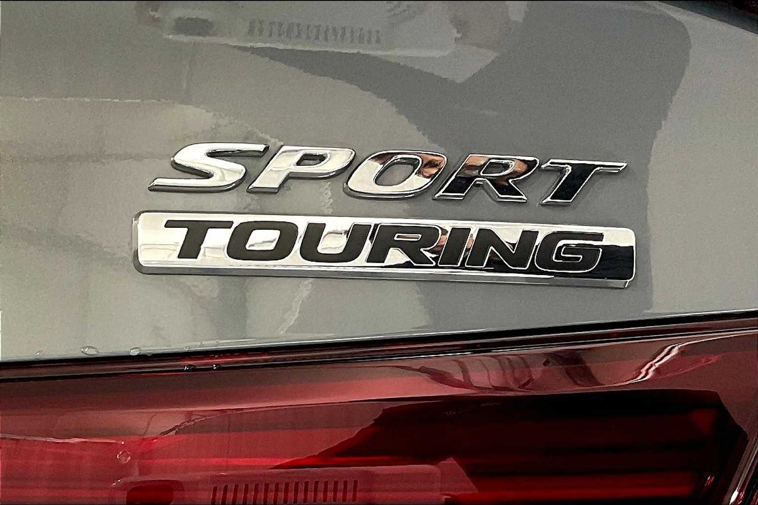 2025 Honda Civic Hybrid Sport Touring - Photo 28