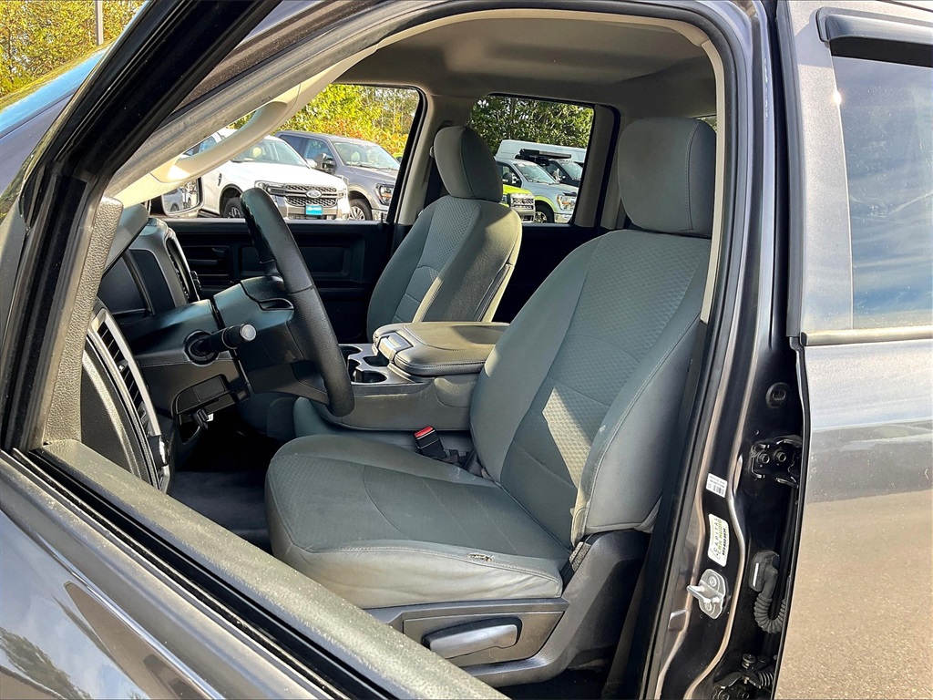 2018 Ram 1500 Express - Photo 9