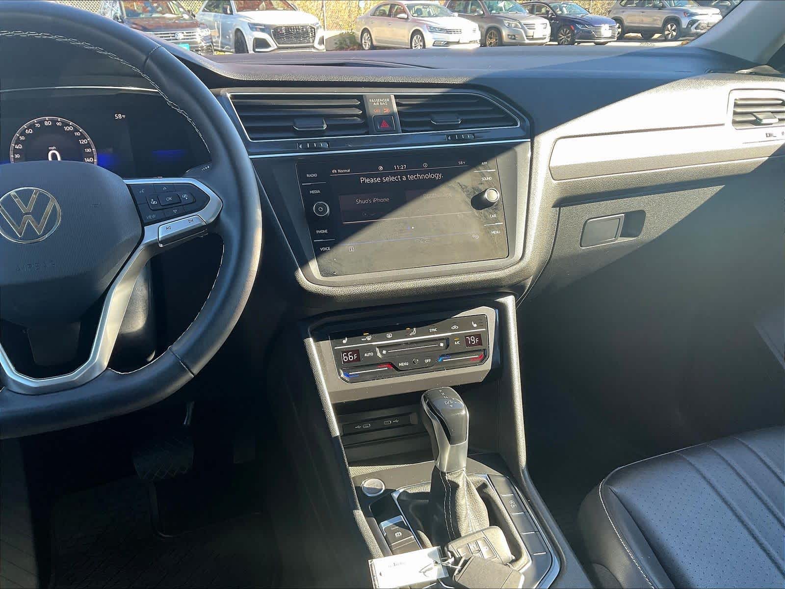 2022 Volkswagen Tiguan SE - Photo 18