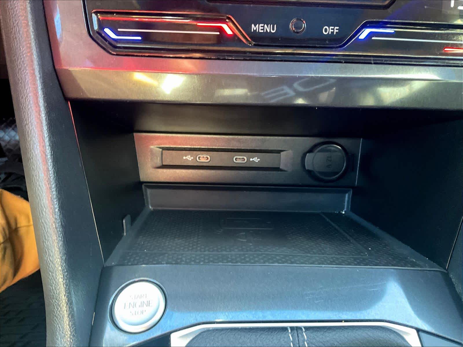 2022 Volkswagen Tiguan SE - Photo 26