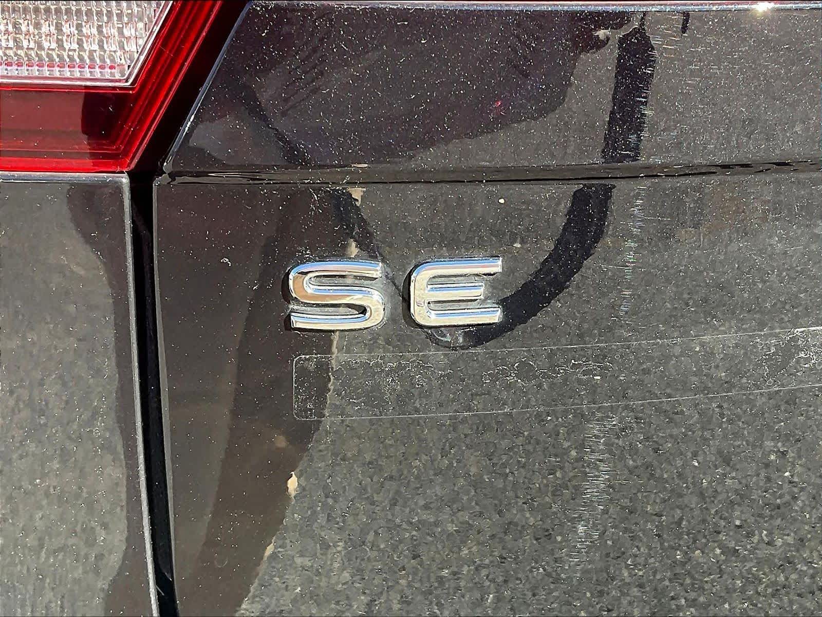 2022 Volkswagen Tiguan SE - Photo 28