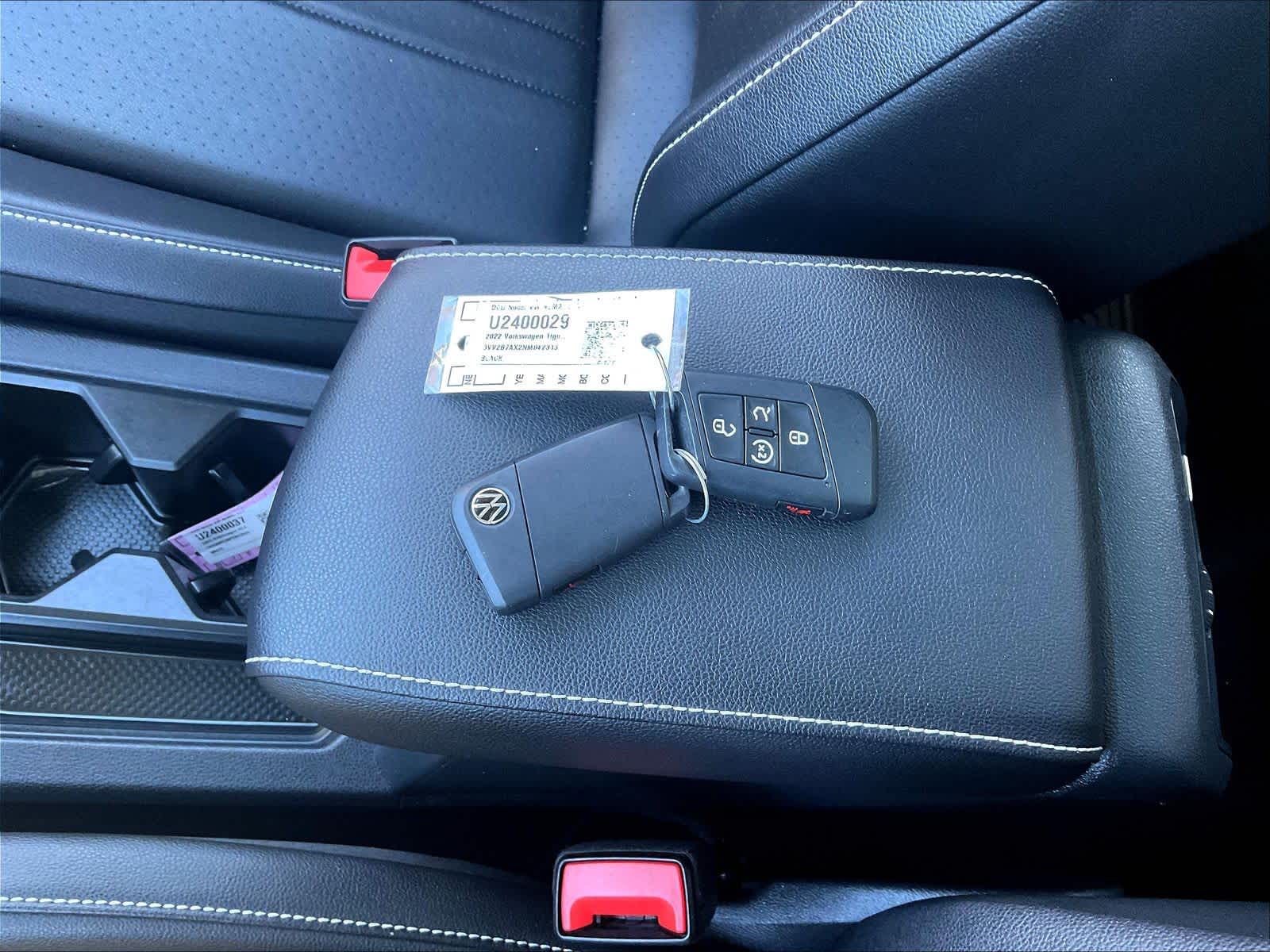 2022 Volkswagen Tiguan SE - Photo 30