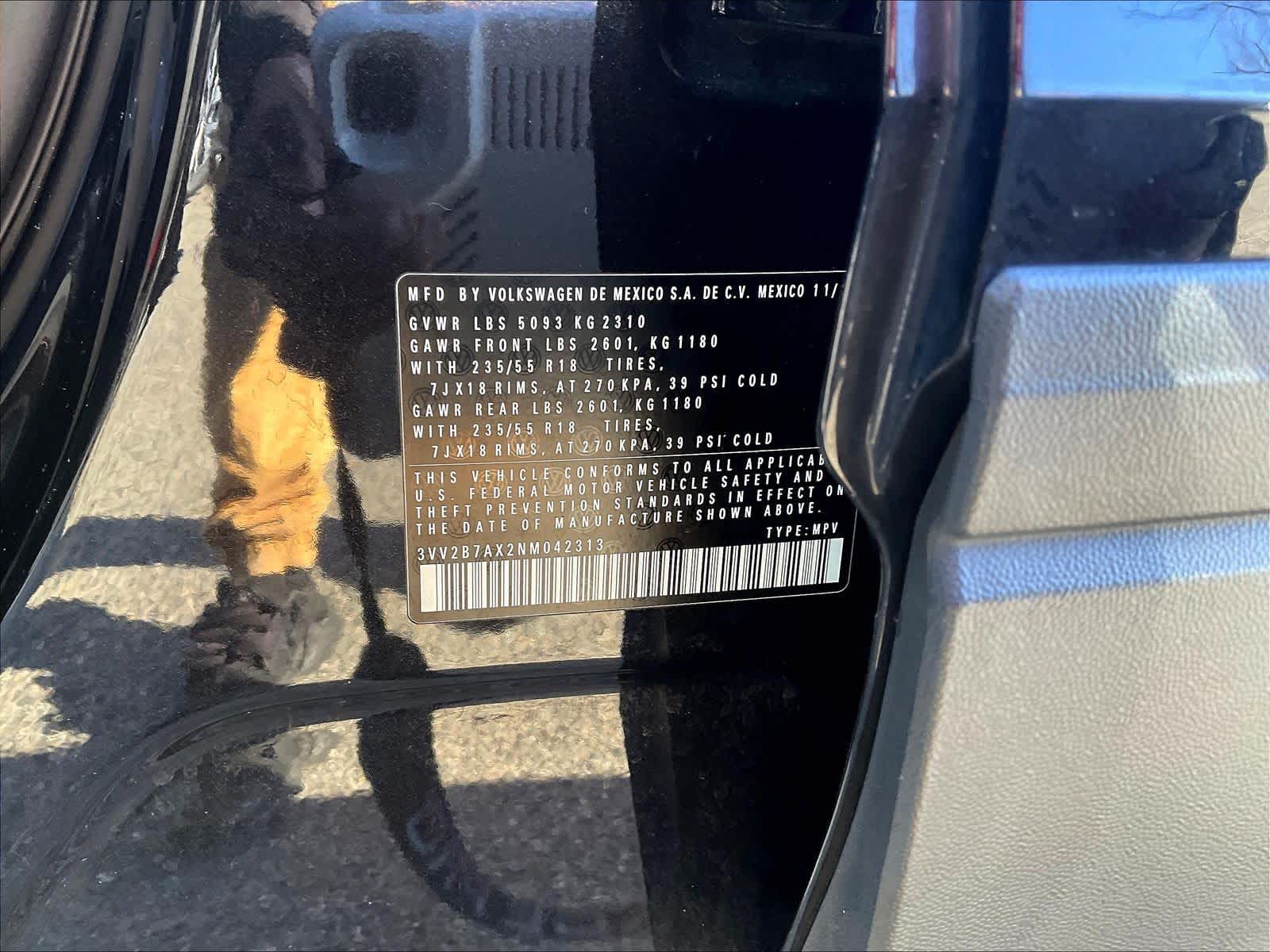 2022 Volkswagen Tiguan SE - Photo 35