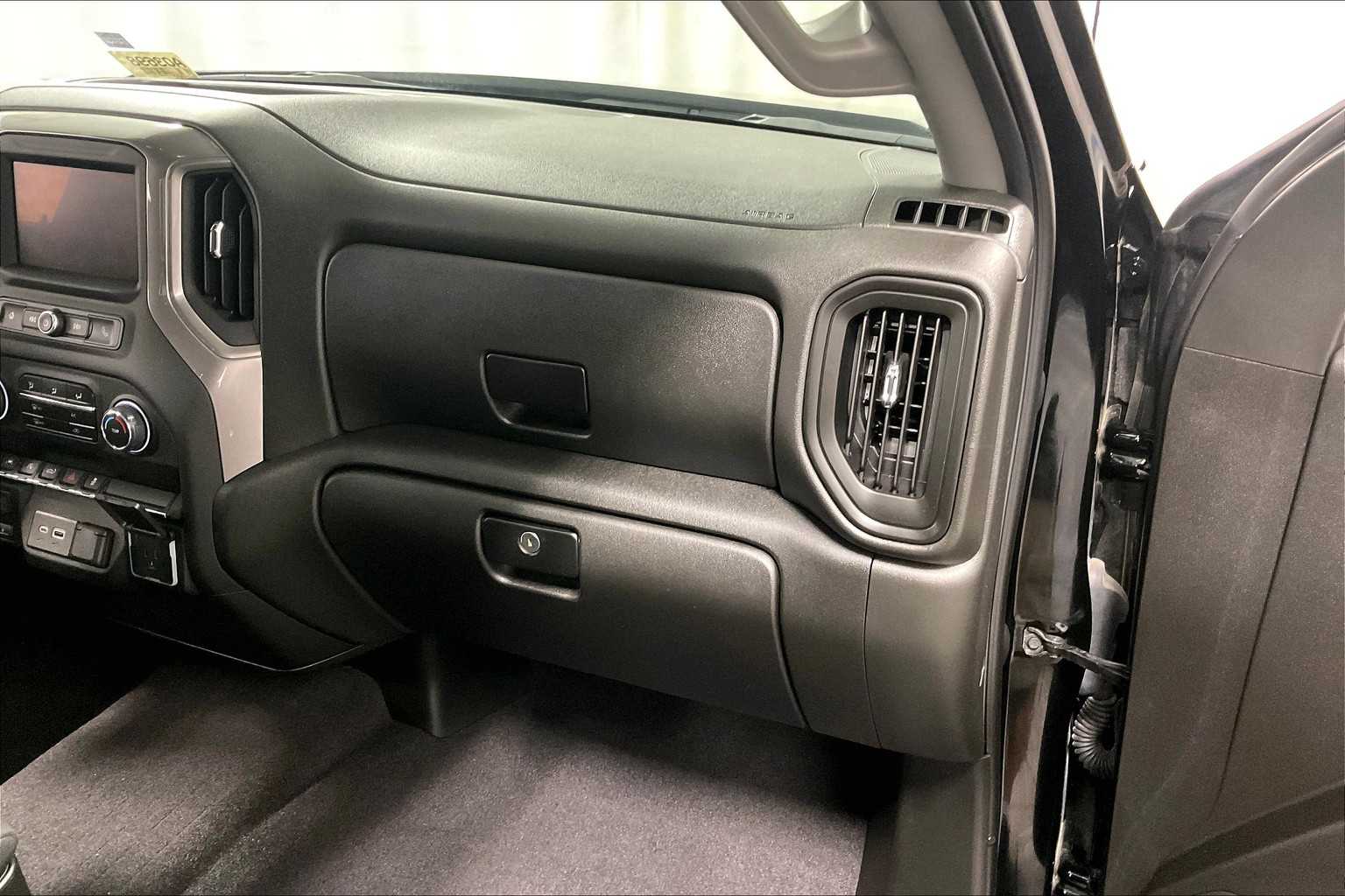 2023 Chevrolet Silverado 1500 Custom - Photo 13