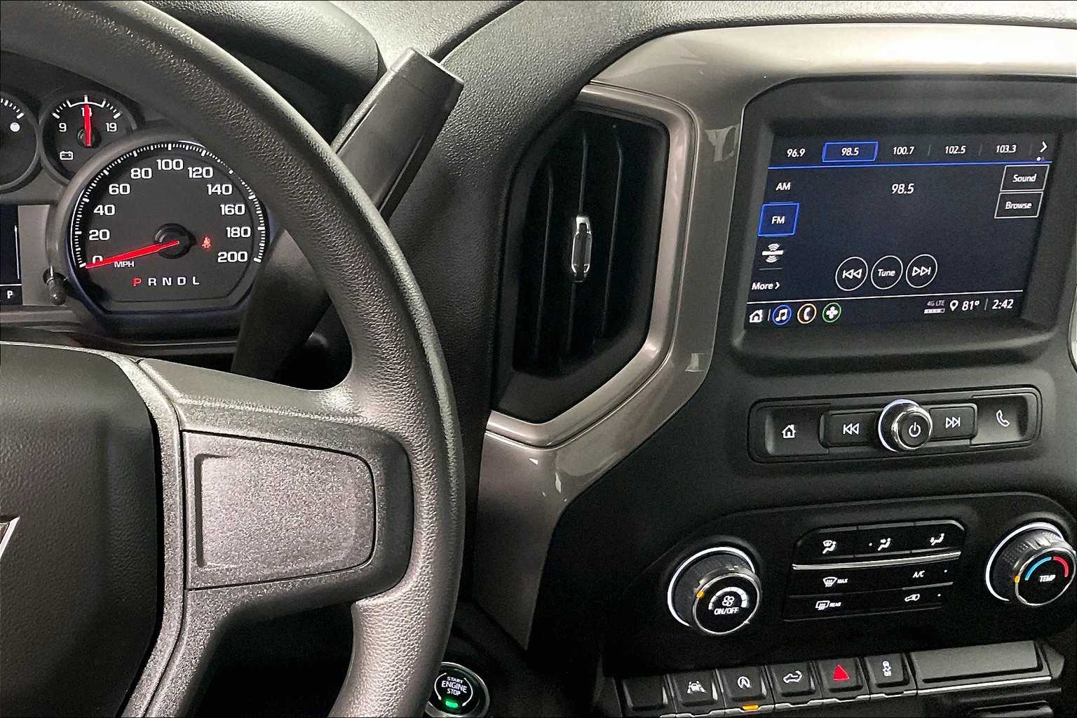 2023 Chevrolet Silverado 1500 Custom - Photo 18