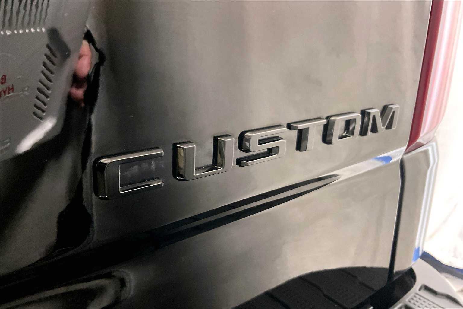 2023 Chevrolet Silverado 1500 Custom - Photo 28