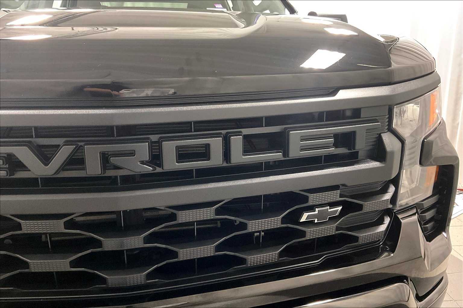 2023 Chevrolet Silverado 1500 Custom - Photo 32