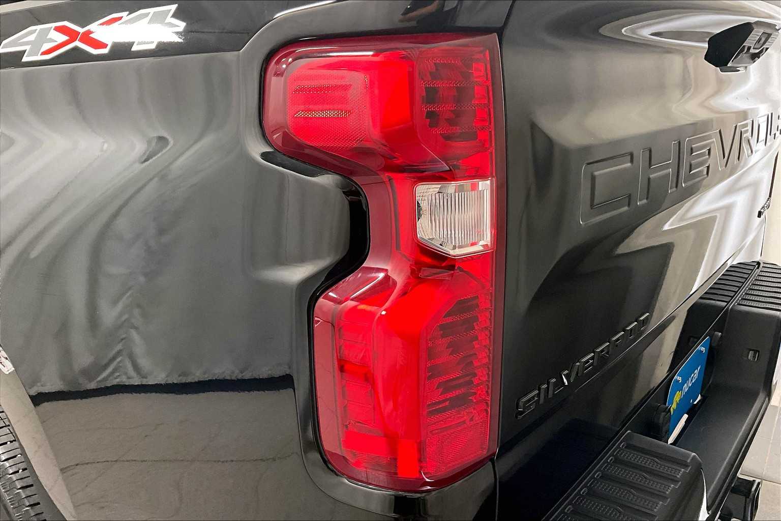 2023 Chevrolet Silverado 1500 Custom - Photo 34