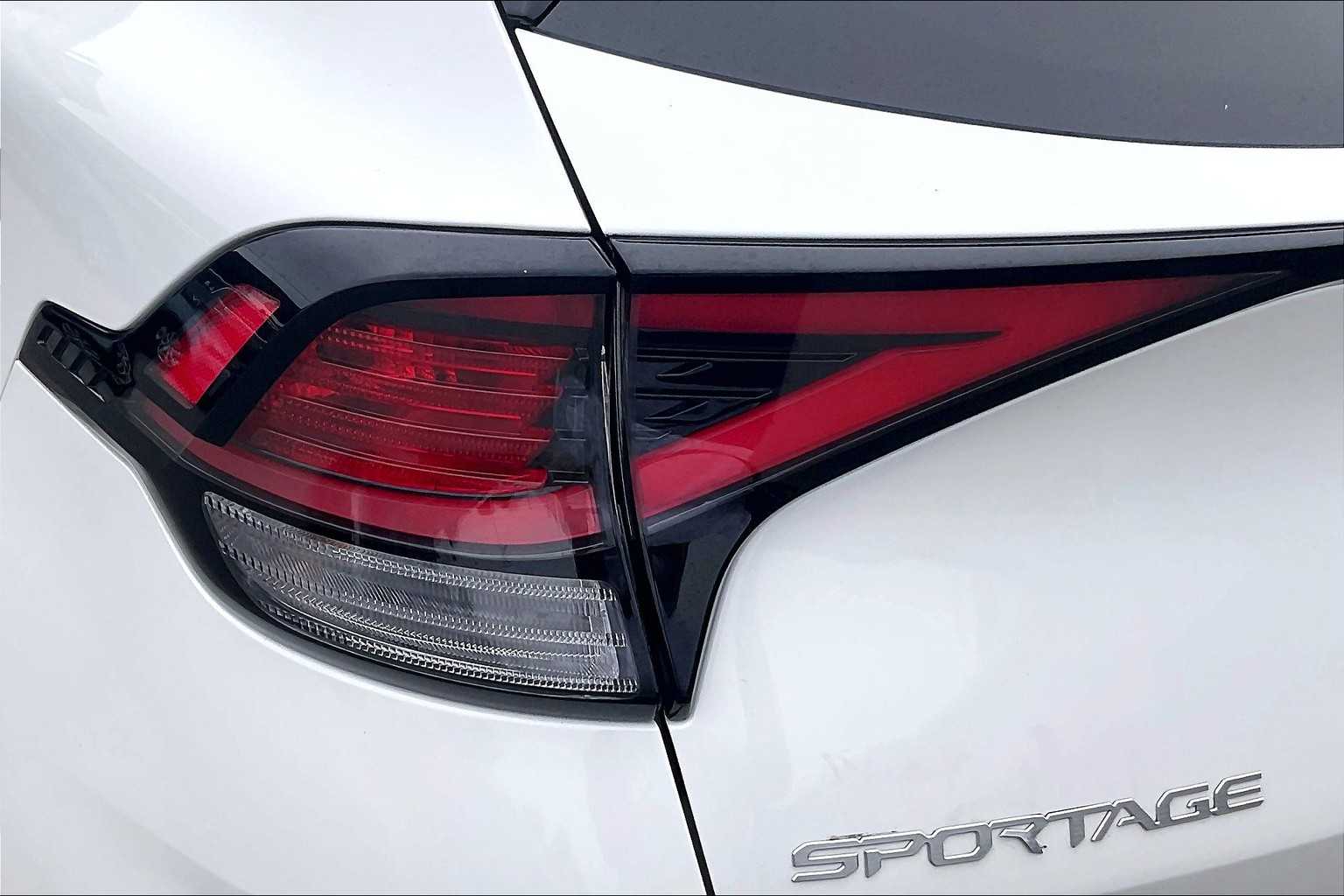 2023 Kia Sportage Hybrid EX - Photo 34