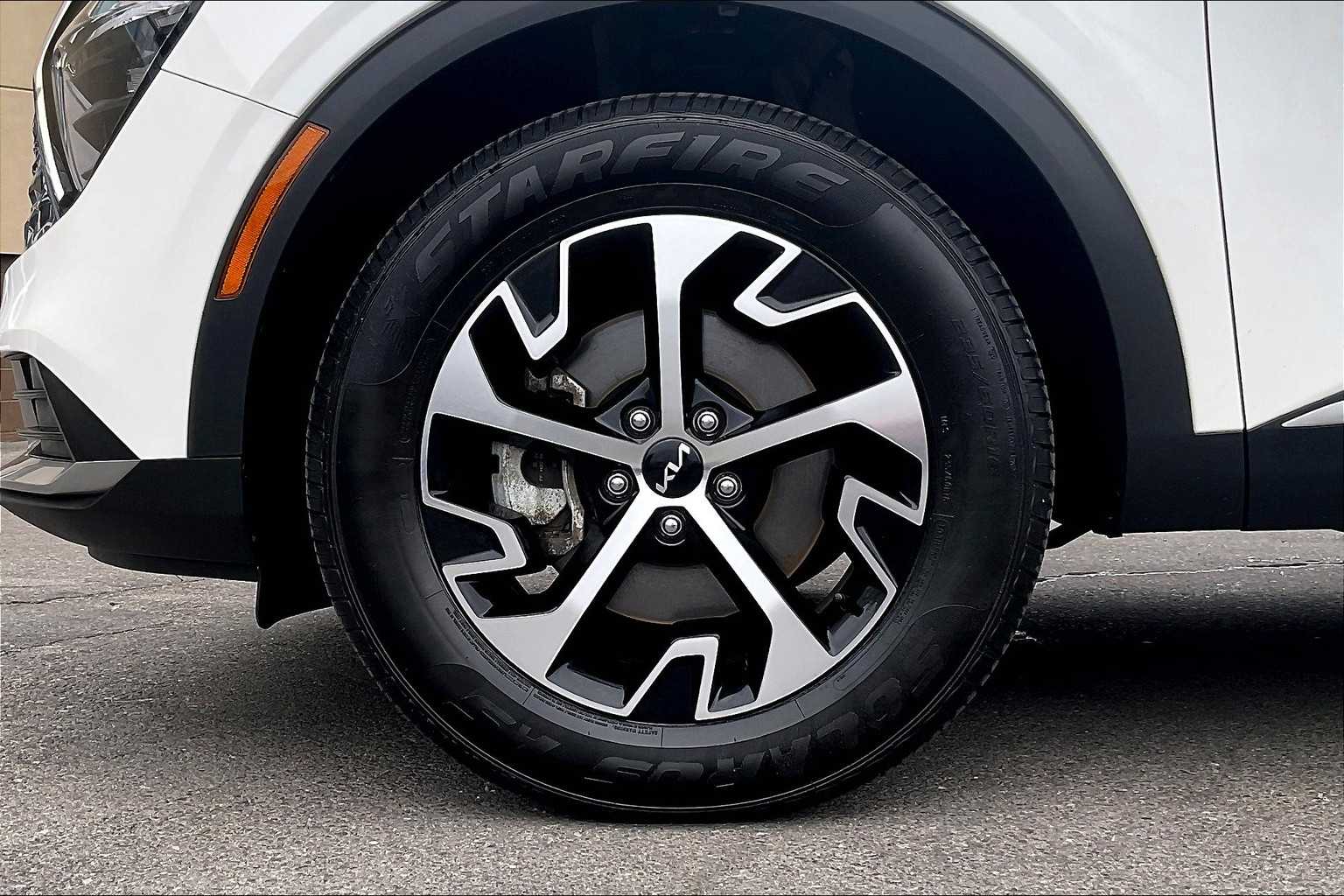 2023 Kia Sportage Hybrid EX - Photo 7