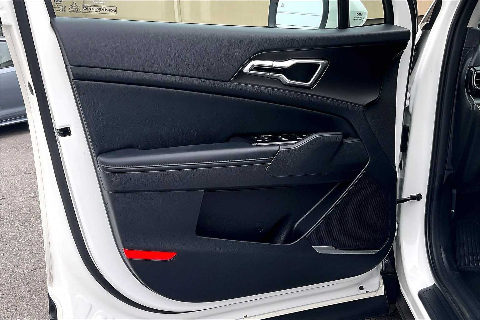 2023 Kia Sportage Hybrid EX - Photo 9