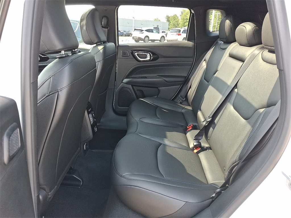 2025 Jeep Compass Limited - Photo 6