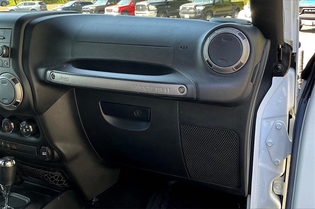 2016 Jeep Wrangler Unlimited Sport - Photo 12