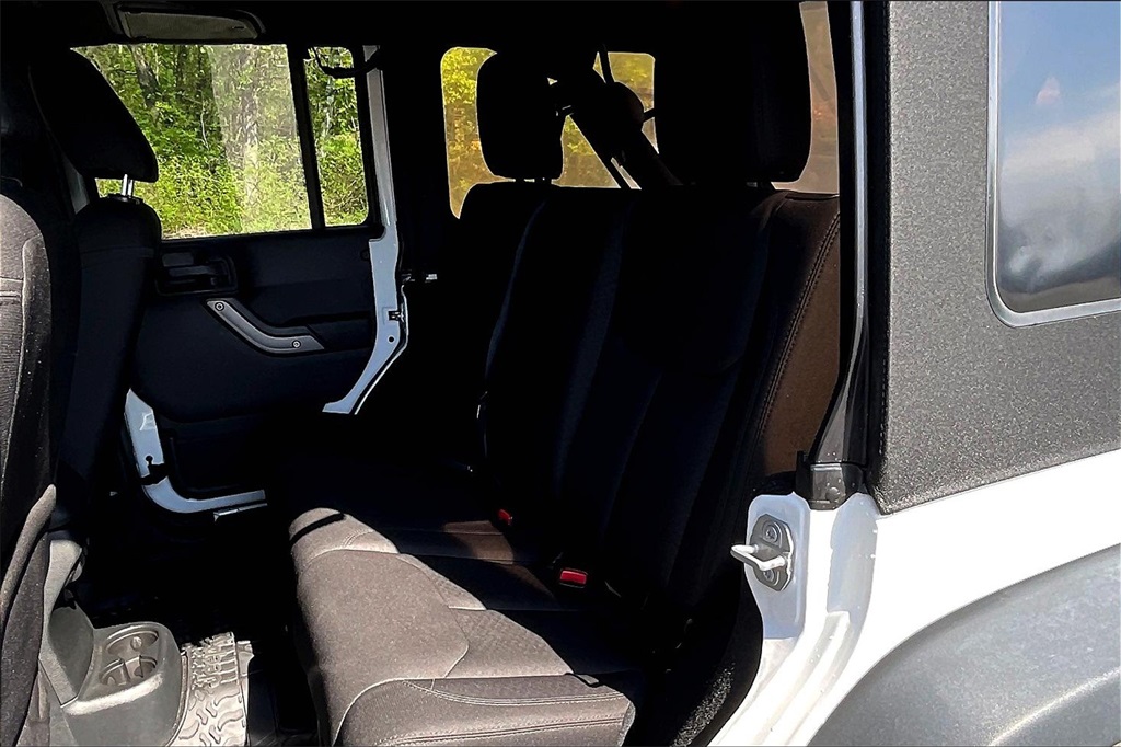2016 Jeep Wrangler Unlimited Sport - Photo 23