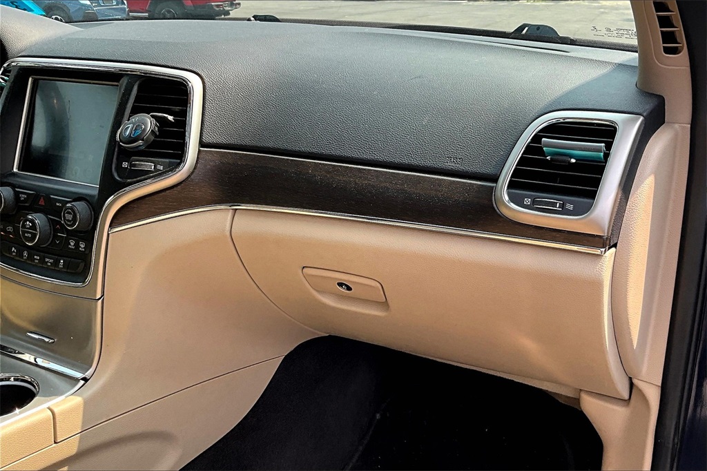 2017 Jeep Grand Cherokee Limited - Photo 13