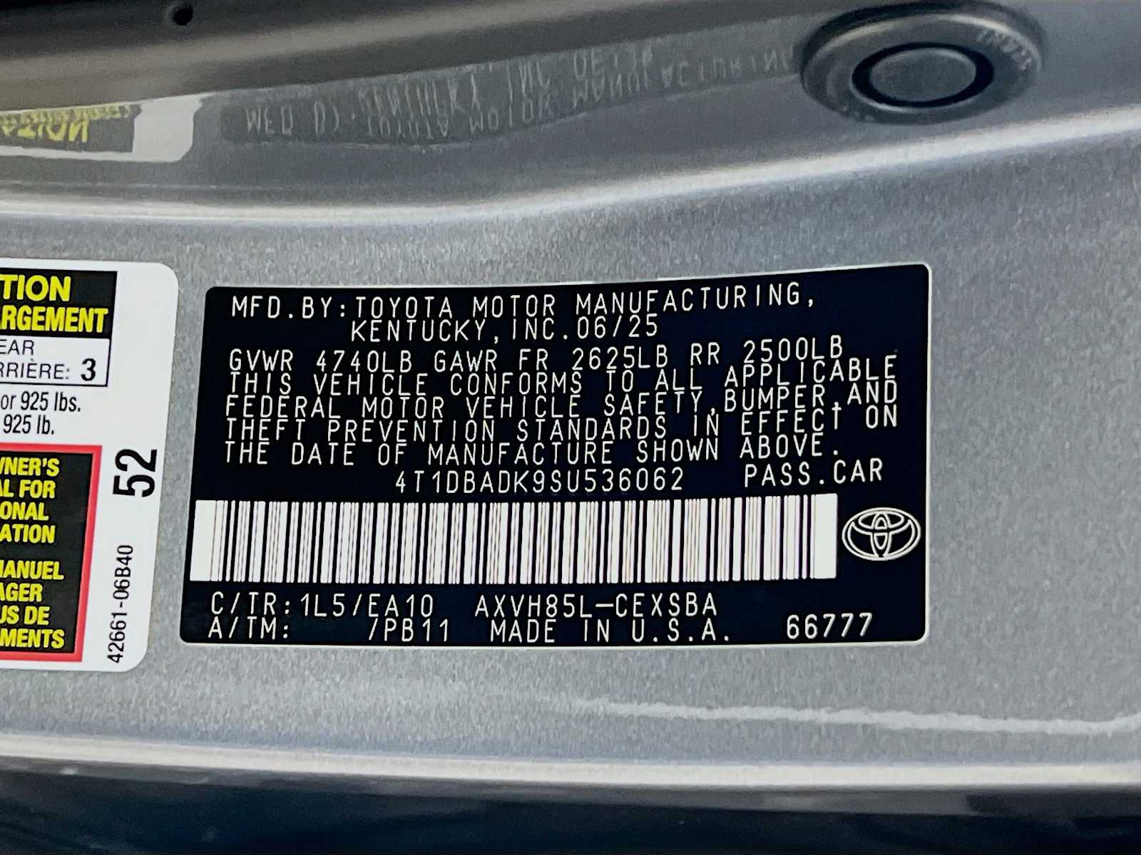 2025 Toyota Camry SE - Photo 20