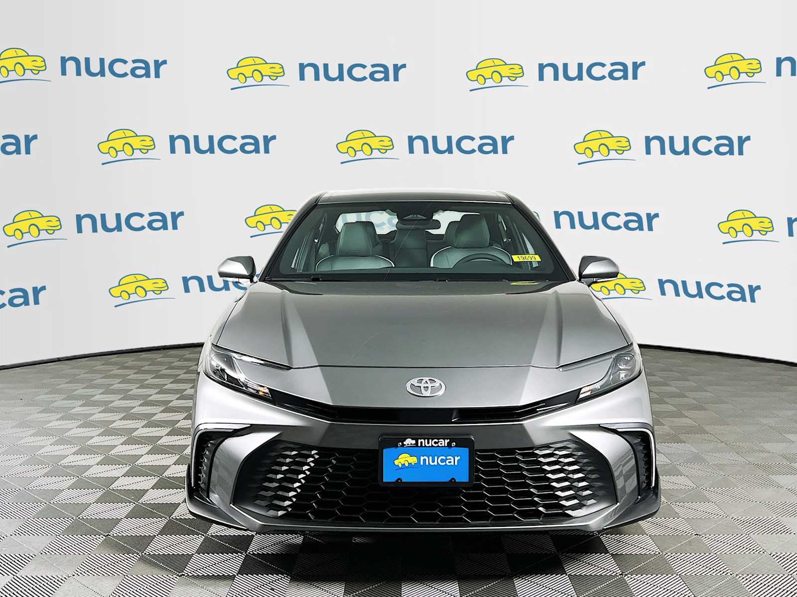 2025 Toyota Camry SE - Photo 2