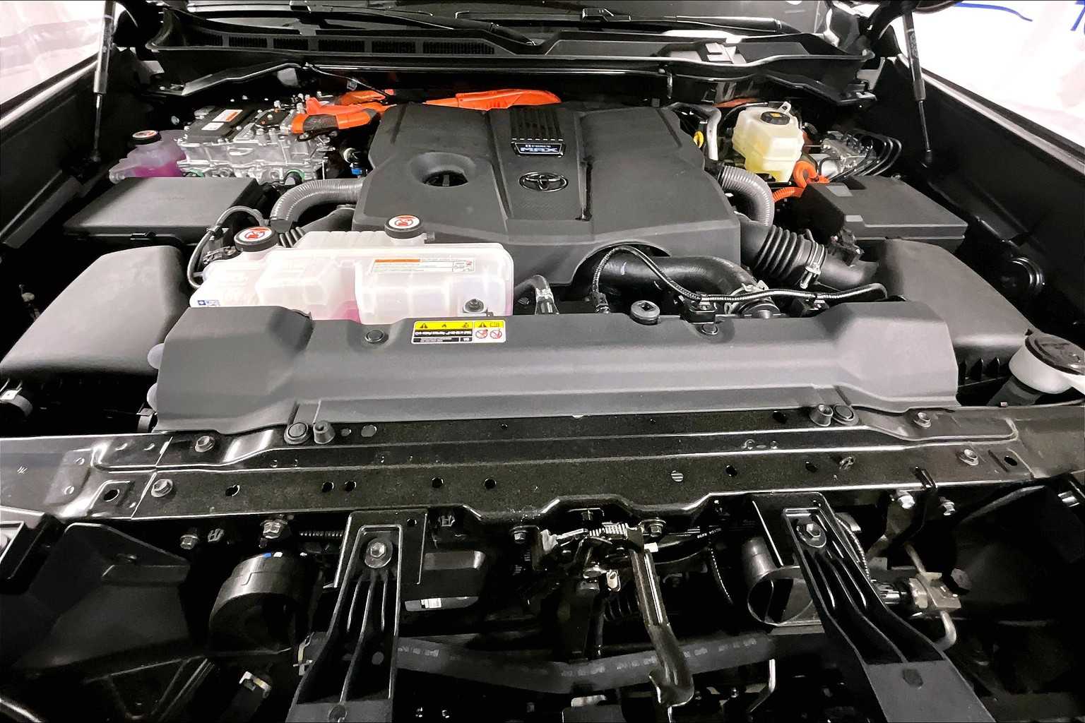 2025 Toyota Tundra 1794 Edition Hybrid - Photo 16