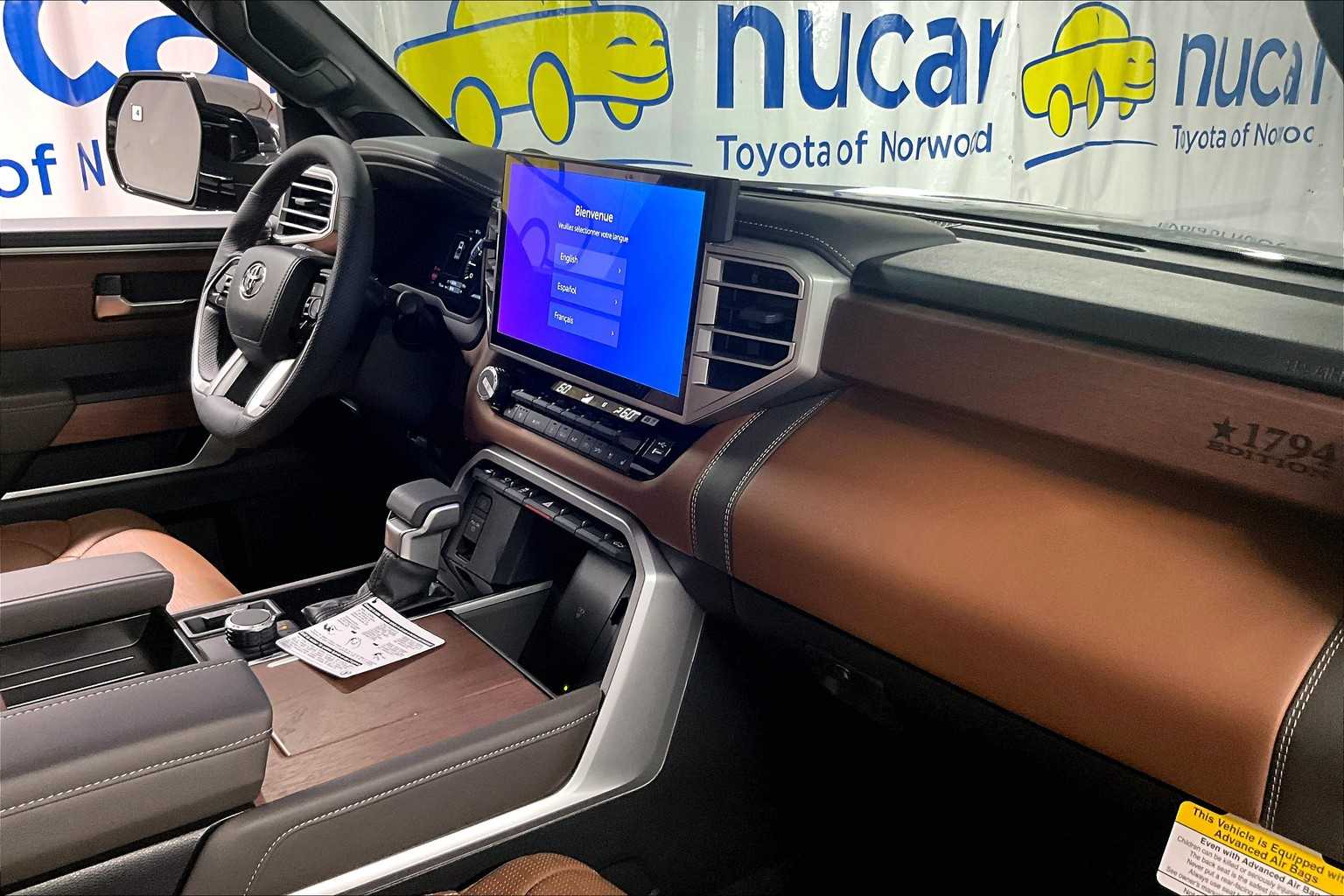 2025 Toyota Tundra 1794 Edition Hybrid - Photo 10