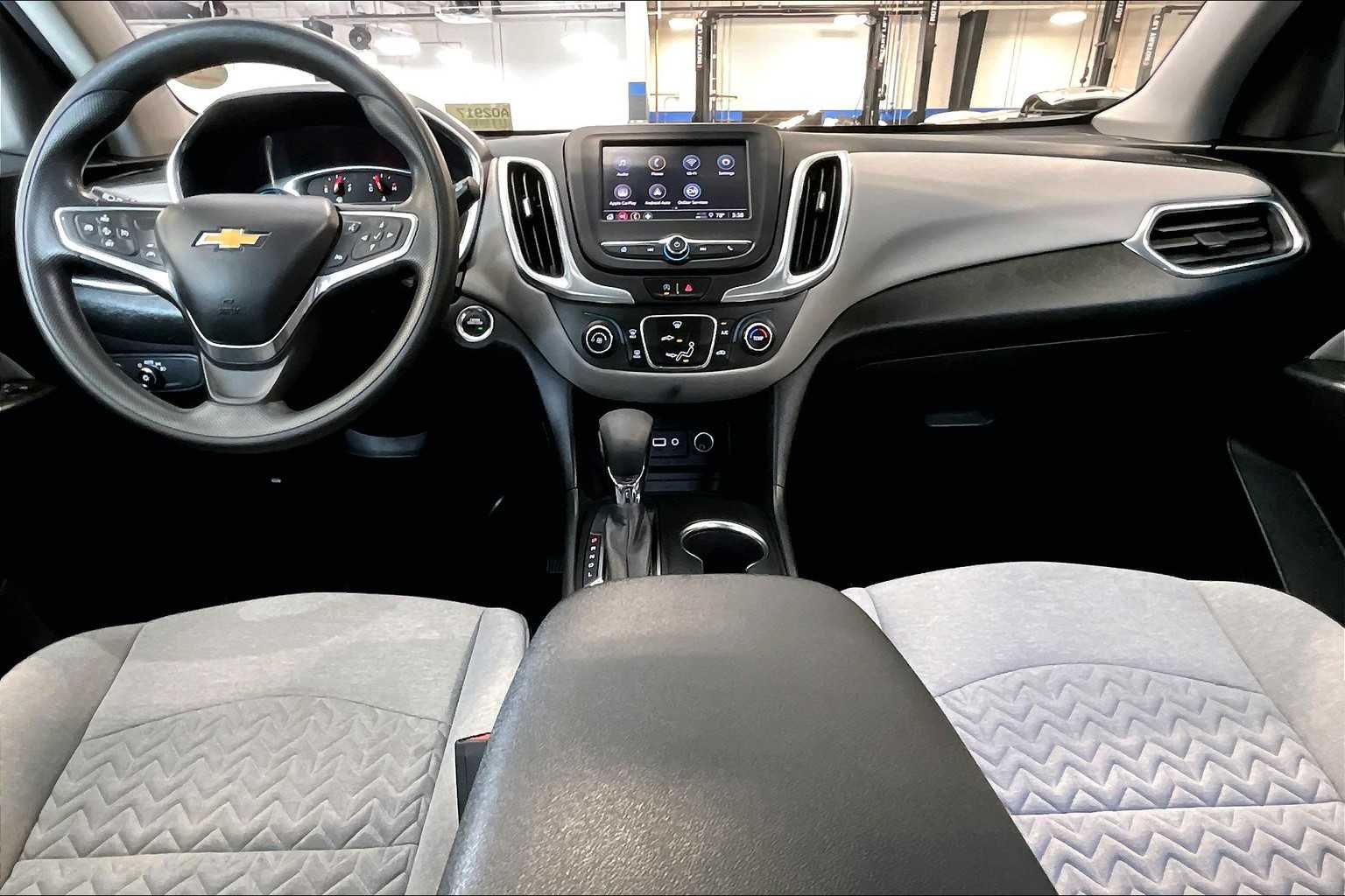 2022 Chevrolet Equinox LS - Photo 22