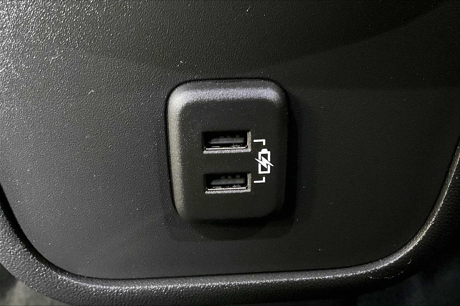 2022 Chevrolet Equinox LS - Photo 28