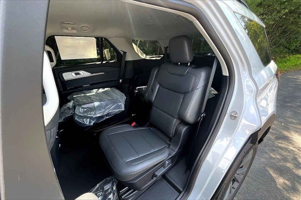 2025 Ford Explorer Active - Photo 11