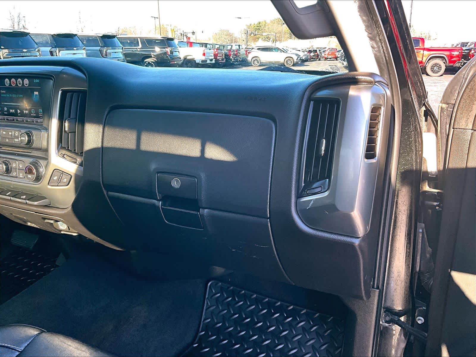 2018 Chevrolet Silverado 1500 LT - Photo 13