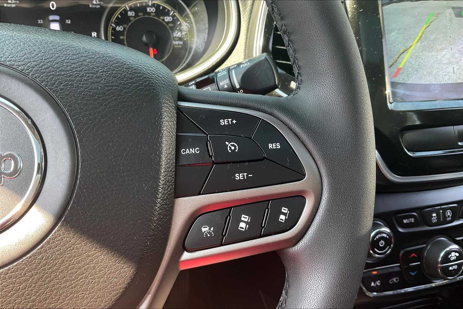2022 Jeep Cherokee Limited - Photo 24