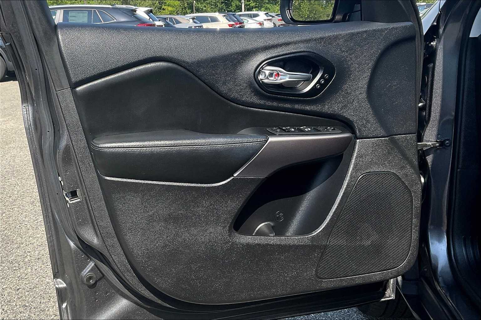 2022 Jeep Cherokee Limited - Photo 9