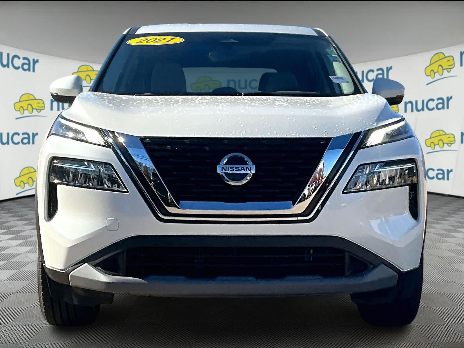 2021 Nissan Rogue SV - Photo 2
