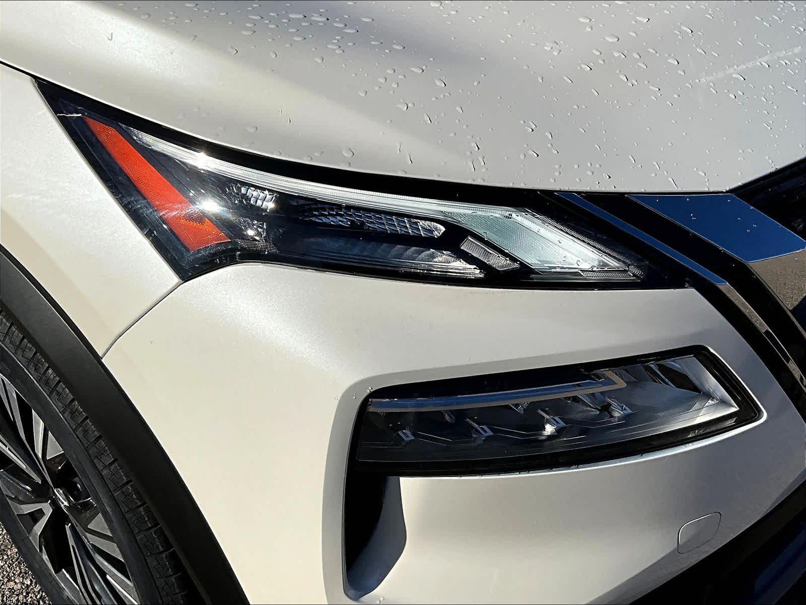2021 Nissan Rogue SV - Photo 31