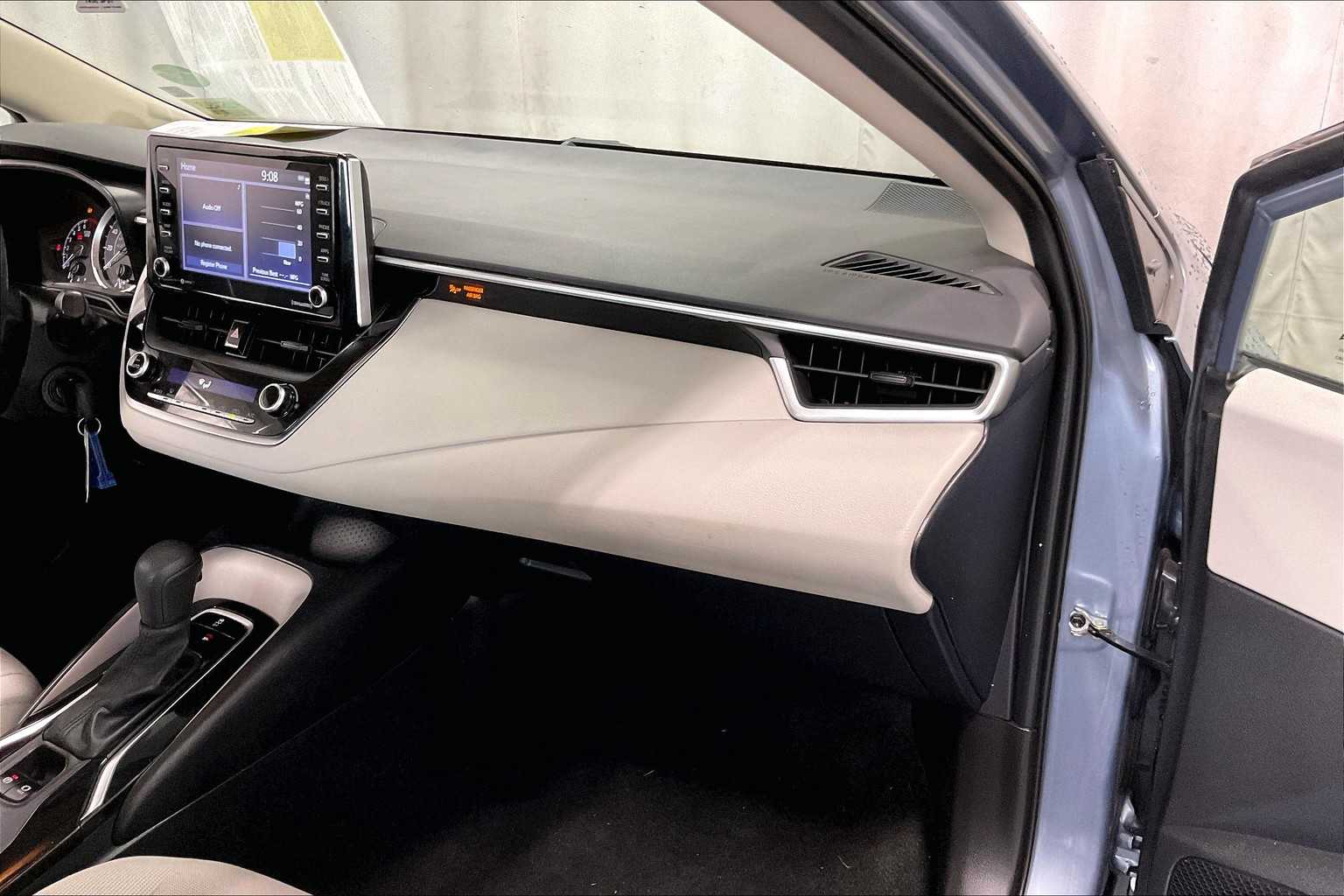 2021 Toyota Corolla LE - Photo 13