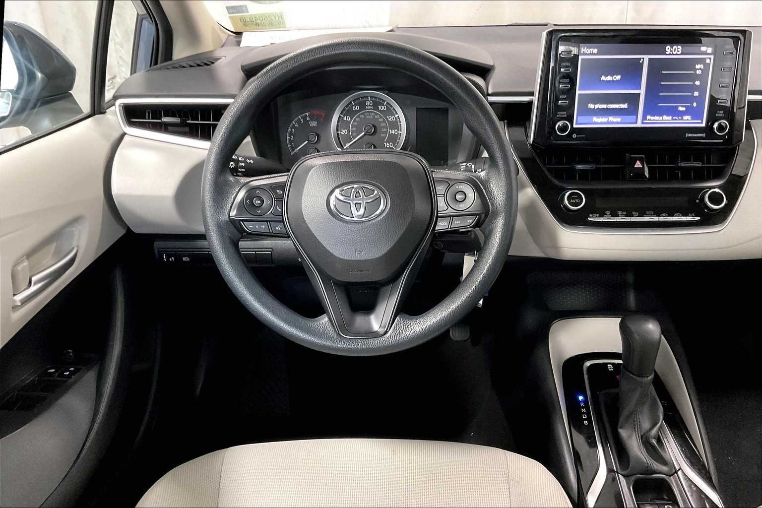 2021 Toyota Corolla LE - Photo 17