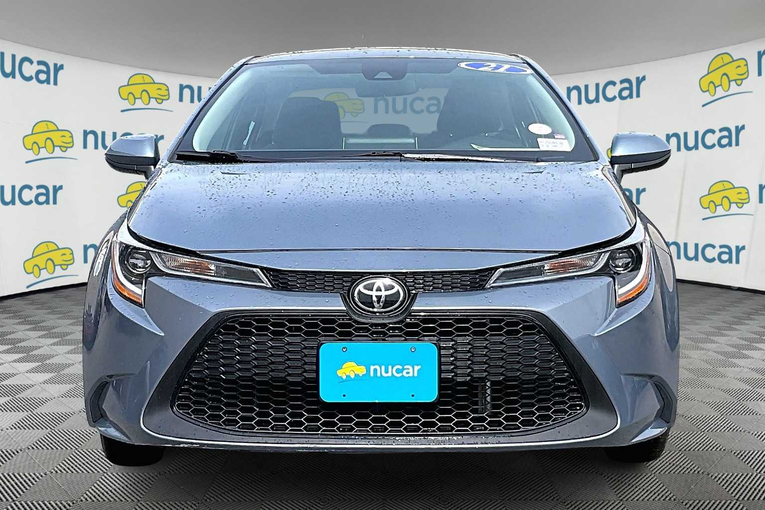 2021 Toyota Corolla LE - Photo 2