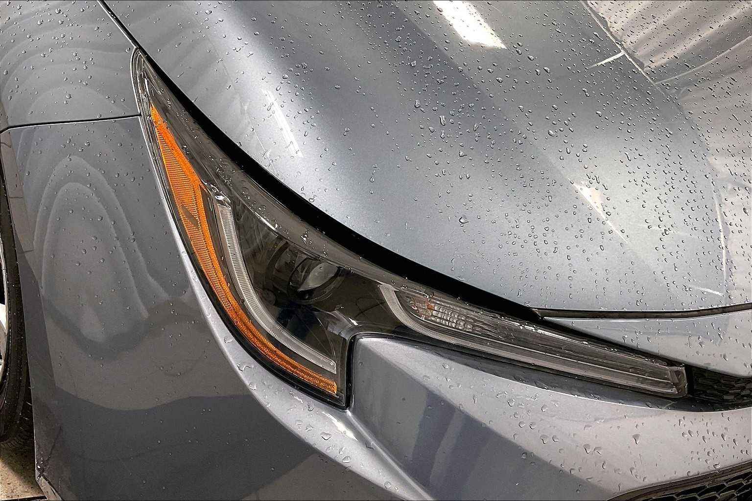 2021 Toyota Corolla LE - Photo 31